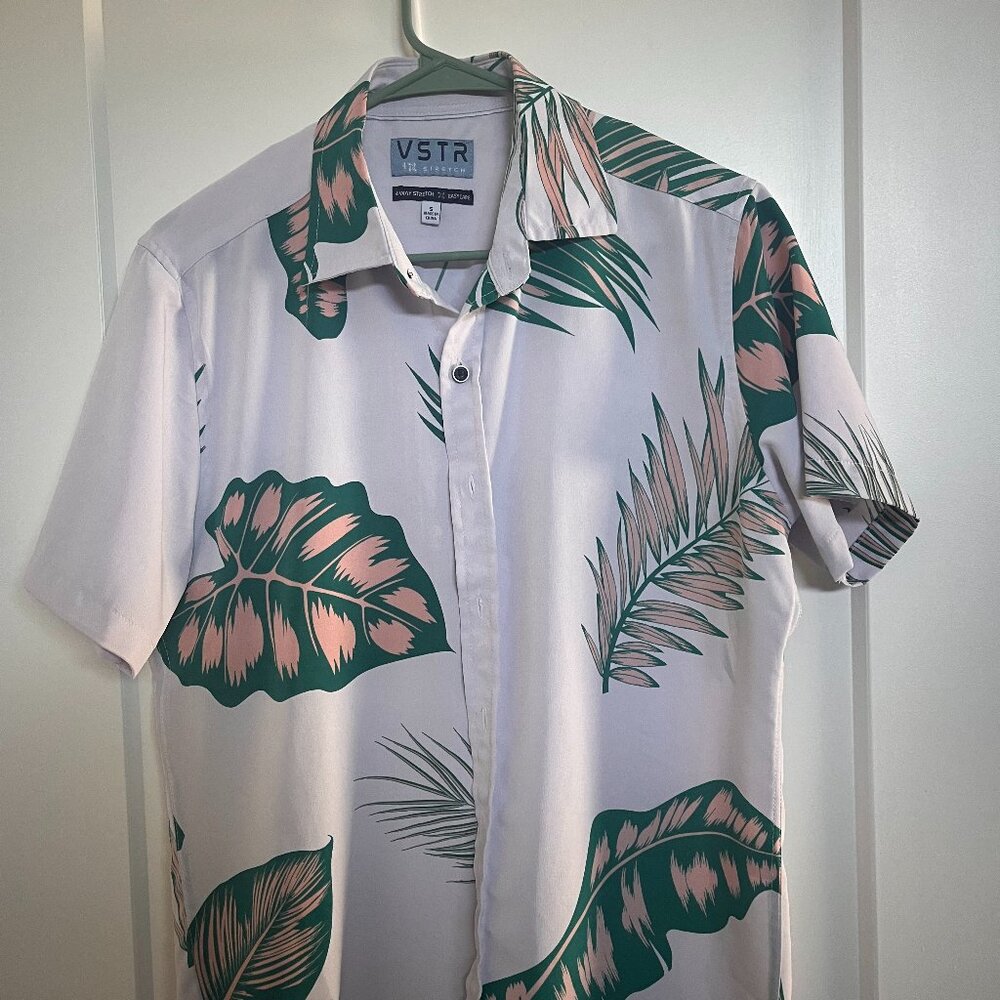 VSTR Tropical Leaf Button-Up Shirt – Size Small